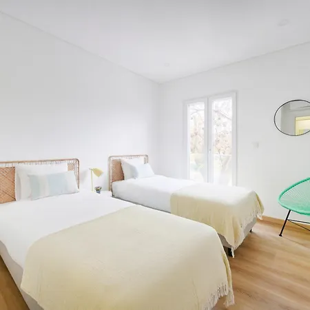 Apartman Stylish By The Beach, By Timecooler *