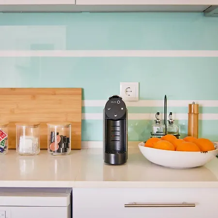 Stylish By The Beach, By Timecooler Setúbal