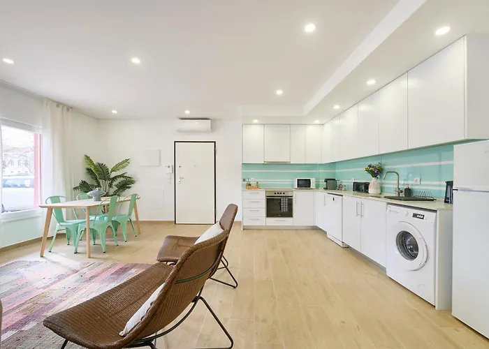 Stylish By The Beach, By Timecooler Lejlighed *